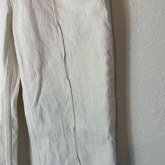 Abercrombie and Fitch, the baggy mid rise, off-white denim jean size 24 ￼ - Picture 7 of 7